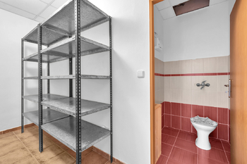 Pronájem kancelářských prostor 170 m², Hradec Králové