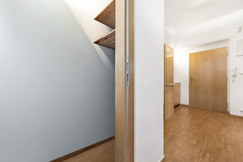 Prodej bytu 3+kk v osobním vlastnictví 95 m², Praha 6 - Dejvice