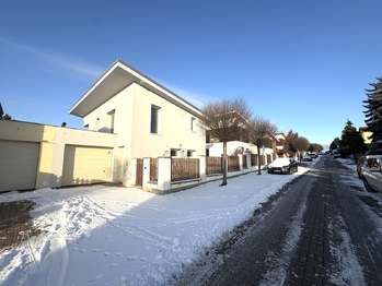 Pronájem domu 127 m², Praha 9 - Hloubětín