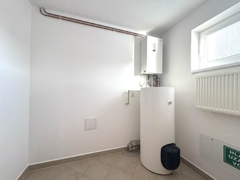 Technická místnost - Pronájem domu 127 m², Praha 9 - Hloubětín