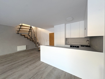 Pronájem domu 127 m², Praha 9 - Hloubětín