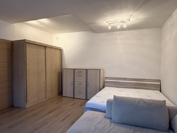 Pronájem bytu 1+1 v osobním vlastnictví 51 m², Znojmo