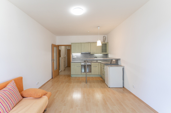Pronájem bytu 1+kk v osobním vlastnictví 28 m², Praha 4 - Kunratice
