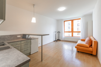 Pronájem bytu 1+kk v osobním vlastnictví 28 m², Praha 4 - Kunratice