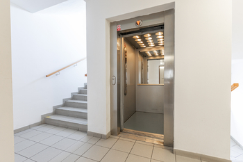 Pronájem bytu 1+kk v osobním vlastnictví 28 m², Praha 4 - Kunratice