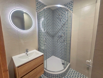 koupelna - Pronájem bytu 1+kk v osobním vlastnictví 32 m², České Budějovice