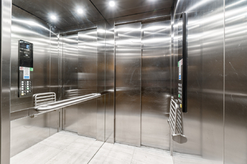 Prodej bytu 3+kk v osobním vlastnictví 152 m², Praha 10 - Dolní Měcholupy