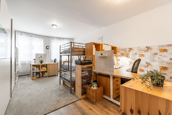 Prodej bytu 3+kk v osobním vlastnictví 152 m², Praha 10 - Dolní Měcholupy