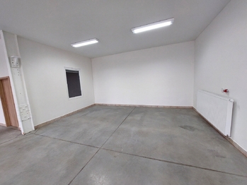 Pronájem obchodních prostor 200 m², Slavkov u Brna