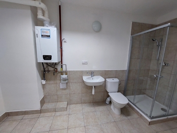 Pronájem obchodních prostor 200 m², Slavkov u Brna