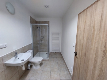 Pronájem obchodních prostor 200 m², Slavkov u Brna