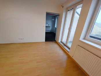 Pronájem bytu 3+1 v osobním vlastnictví 68 m², Nížkovice