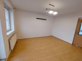 Pronájem bytu 3+1 v osobním vlastnictví 68 m², Nížkovice