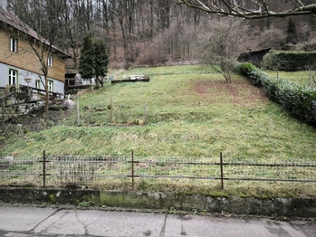 Prodej pozemku 1057 m², Děčín