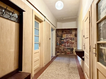 Prodej bytu 3+kk v osobním vlastnictví 97 m², Praha 3 - Vinohrady