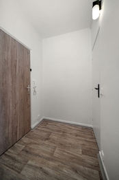 předsíň - Pronájem bytu 1+1 v osobním vlastnictví 28 m², Brno