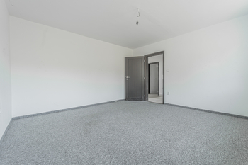Prodej domu 191 m², Vinařice