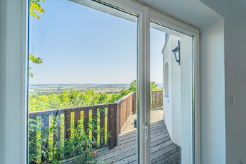 Prodej domu 191 m², Vinařice