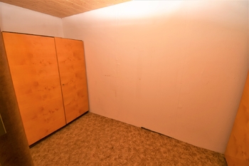 Šatna - Pronájem bytu 1+1 v osobním vlastnictví 49 m², Písek