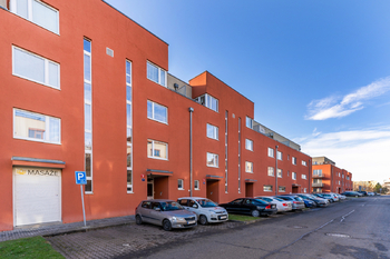 Prodej bytu 1+kk v osobním vlastnictví 38 m², Praha 5 - Jinonice