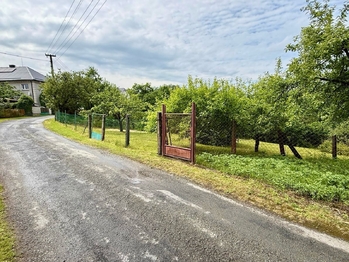 Prodej pozemku 836 m², Drozdov