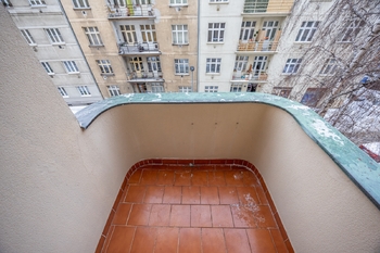 Balkon - Prodej bytu 2+1 v družstevním vlastnictví 66 m², Praha 10 - Vršovice