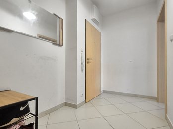 Pronájem bytu 2+kk v osobním vlastnictví 65 m², Praha 10 - Dolní Měcholupy