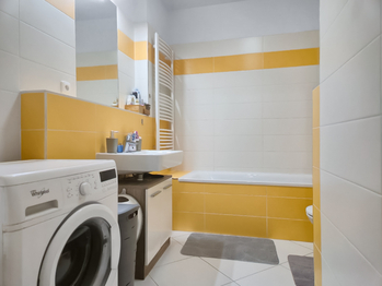 Pronájem bytu 2+kk v osobním vlastnictví 65 m², Praha 10 - Dolní Měcholupy