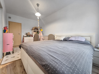 Pronájem bytu 2+kk v osobním vlastnictví 65 m², Praha 10 - Dolní Měcholupy