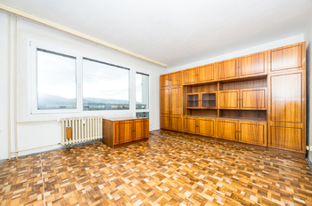 Obývací pokoj - Prodej bytu 4+1 v družstevním vlastnictví 86 m², Ústí nad Labem