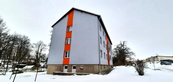 pohled zprava - Pronájem bytu 2+1 v osobním vlastnictví 59 m², Staré Město pod Landštejnem