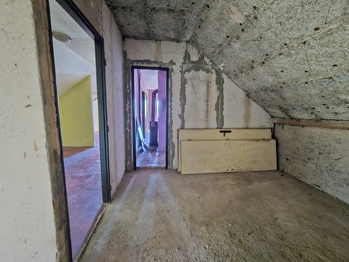 Prodej domu 141 m², Zbizuby