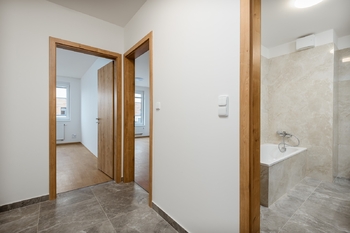 Prodej bytu 2+kk v osobním vlastnictví 55 m², Praha 5 - Hlubočepy