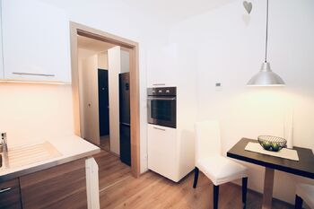 Pronájem bytu 1+kk v osobním vlastnictví 30 m², Praha 10 - Malešice