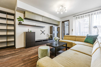 Pronájem bytu 4+1 v osobním vlastnictví 96 m², Praha 8 - Kobylisy