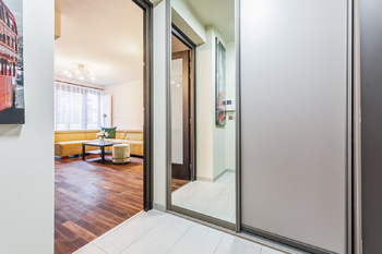 Pronájem bytu 4+1 v osobním vlastnictví 86 m², Praha 8 - Kobylisy