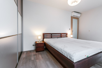 Pronájem bytu 4+1 v osobním vlastnictví 86 m², Praha 8 - Kobylisy