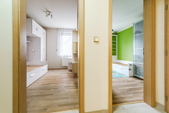 Pronájem bytu 4+1 v osobním vlastnictví 86 m², Praha 8 - Kobylisy