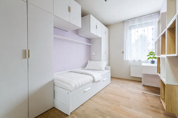 Pronájem bytu 4+1 v osobním vlastnictví 86 m², Praha 8 - Kobylisy