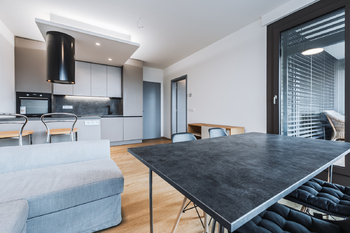 Pronájem bytu 2+kk v osobním vlastnictví 53 m², Praha 8 - Libeň