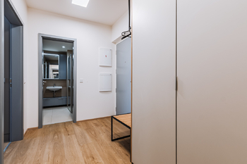 Pronájem bytu 2+kk v osobním vlastnictví 53 m², Praha 8 - Libeň