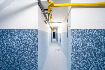 Skvěle udržované společné prostory - Prodej bytu 2+1 v osobním vlastnictví 52 m², Český Brod