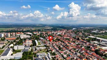 Pohled na okolí domu - Prodej domu 105 m², Roudnice nad Labem