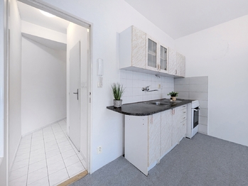 Prodej bytu 1+kk v osobním vlastnictví 30 m², Pardubice