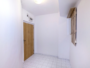 Prodej bytu 1+kk v osobním vlastnictví 30 m², Pardubice