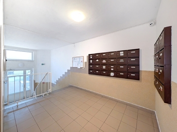 Prodej bytu 1+kk v osobním vlastnictví 30 m², Pardubice