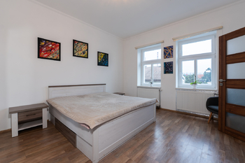 Prodej domu 368 m², Novosedlice