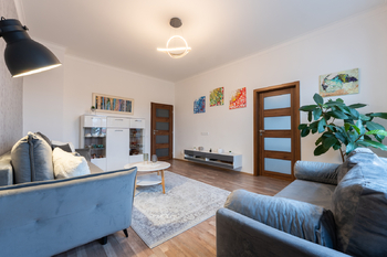 Prodej domu 368 m², Novosedlice