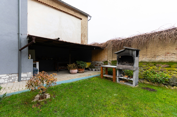 Prodej domu 368 m², Novosedlice