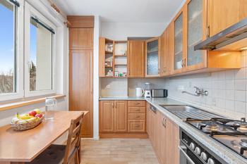 Kuchyně - Prodej bytu 2+1 v osobním vlastnictví 73 m², Praha 10 - Strašnice